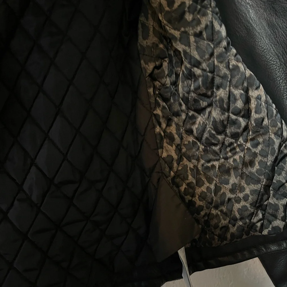 Guess Women's Quilted Black Jacket - Picture 4 of 7